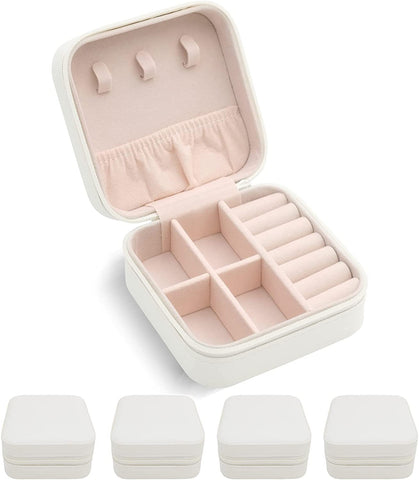 Brautjungfer Geschenke Schmuck-Box, personalisierte benutzerdefinierte Vorschlag kleine tragbare Reise-Koffer, Mini-Schmuck-Organisator Lagerung Ohrringe Ringe Halsketten für Frauen Mädchen - Packung mit 5